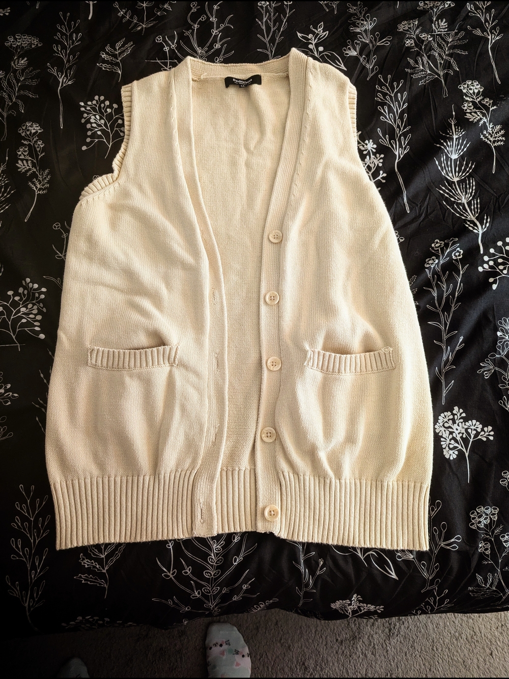 Cream Button-Front Knit Sweater Vest for Women